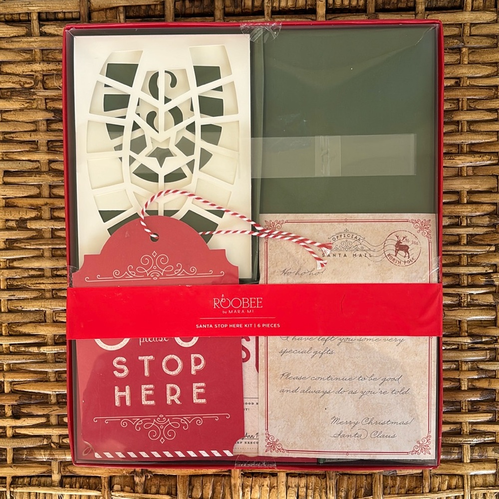 Roobee by Mara Mi “Santa Stop Here” kit